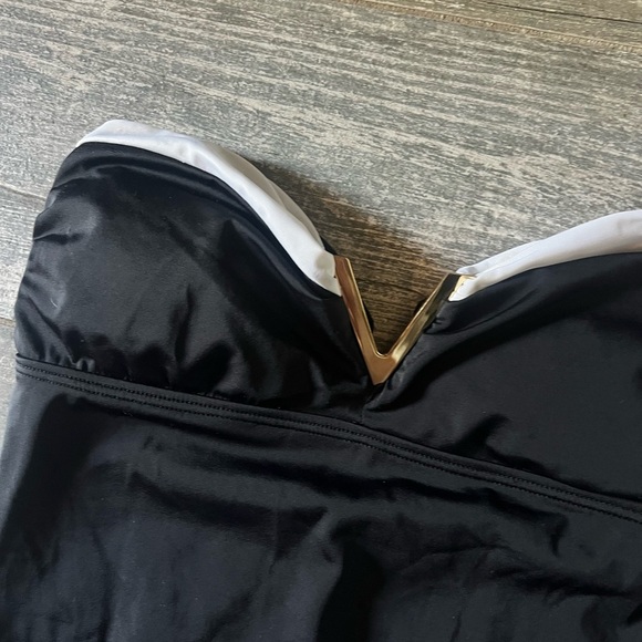 Vince Camuto Swim Black White Swimsuit One Piece - Picture 3 of 5